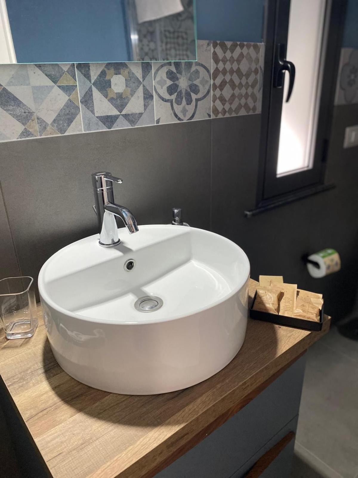 Al Vicolo Comfort Room 圣亚加塔·迪·米利特 外观 照片