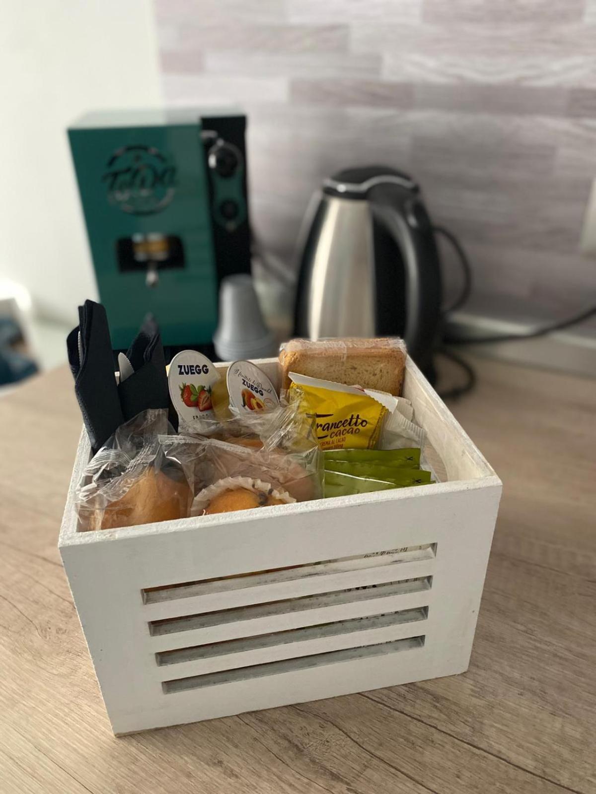 Al Vicolo Comfort Room 圣亚加塔·迪·米利特 外观 照片